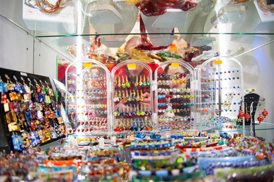 珠寶首飾零售新紀(jì)元 視覺(jué)營(yíng)銷如何重塑消費(fèi)體驗(yàn)